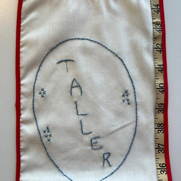 Embroidered clown growth chart - Picture 7 of 12